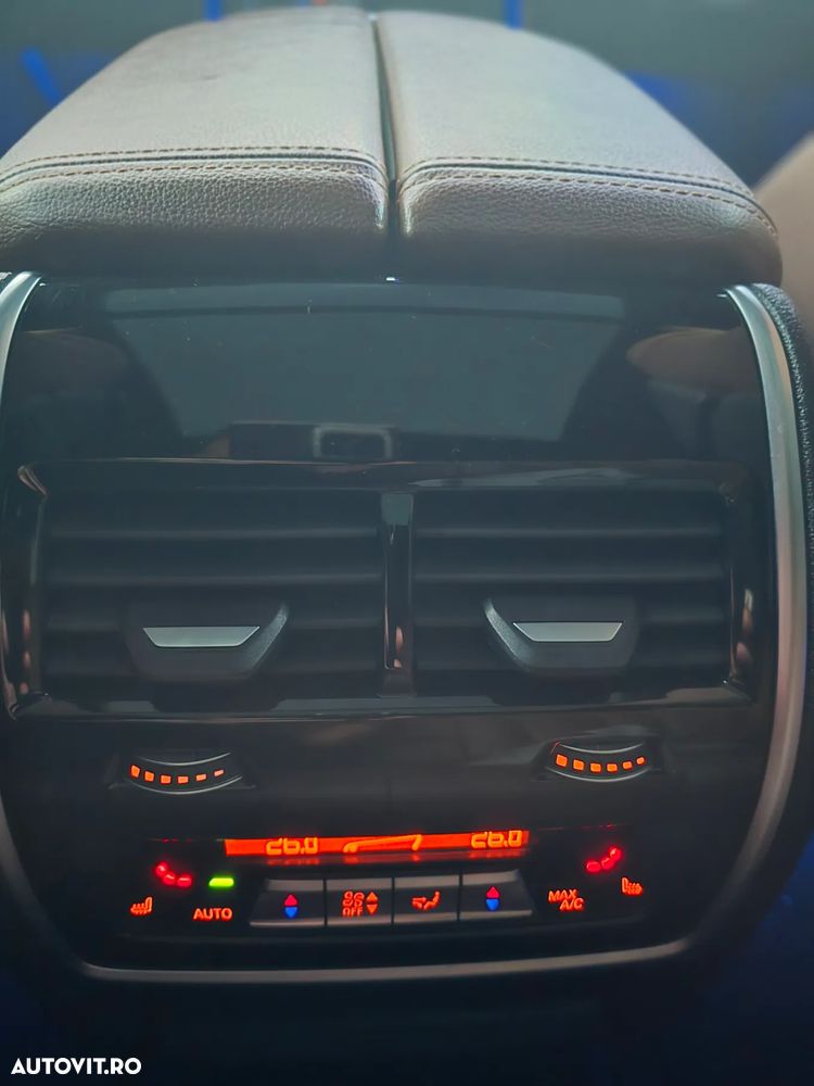 BMW X5 xDrive40i - 11