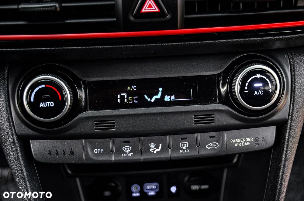 Hyundai Kona 1.6 T-GDI DCT Premium - 34