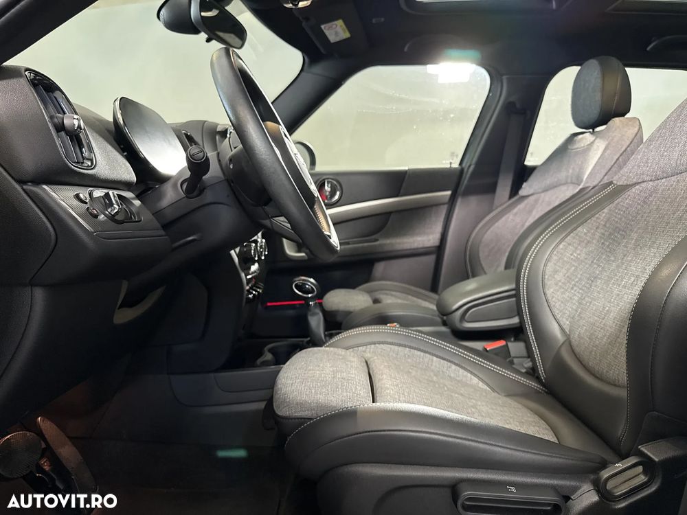 Mini Countryman - 26