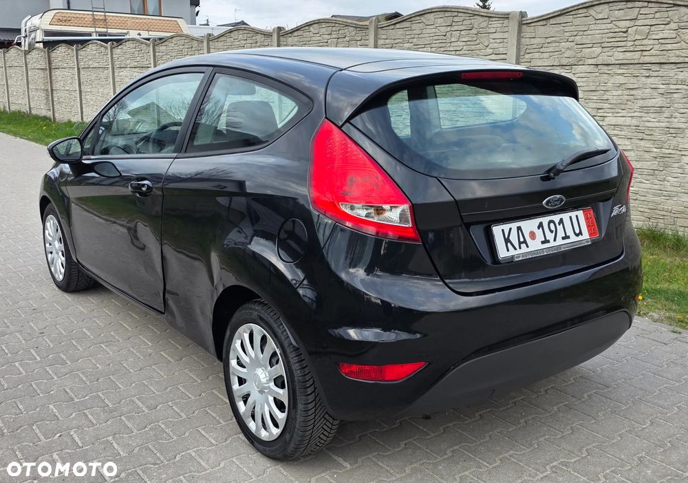 Ford Fiesta - 9