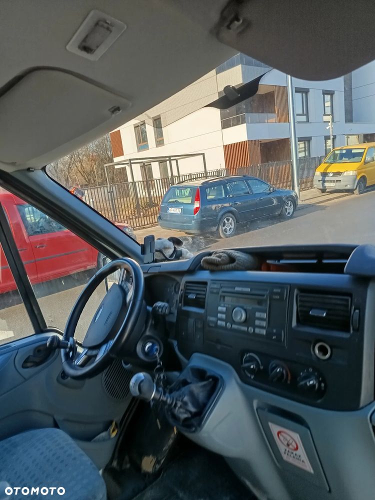 Ford Transit - 8