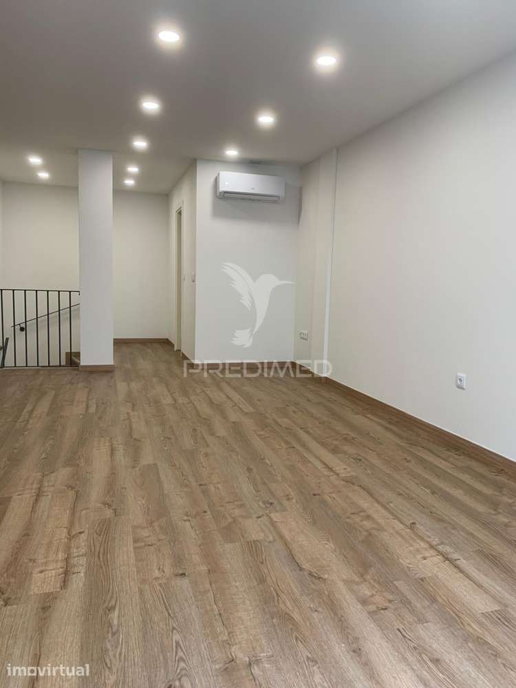 Apartamento T2 no Coração do Porto – Totalmente Remodelado - Grande imagem: 3/17