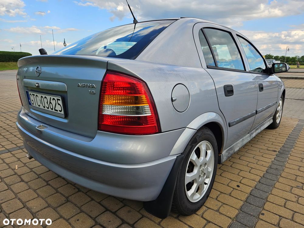 Opel Astra - 6