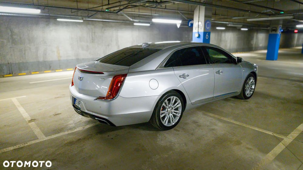 Cadillac XTS - 5