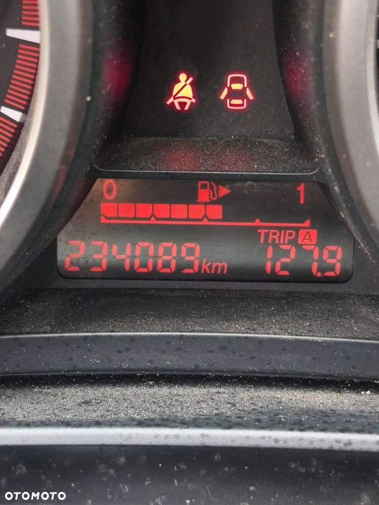 Mazda 5 2.0 Exclusive + - 25