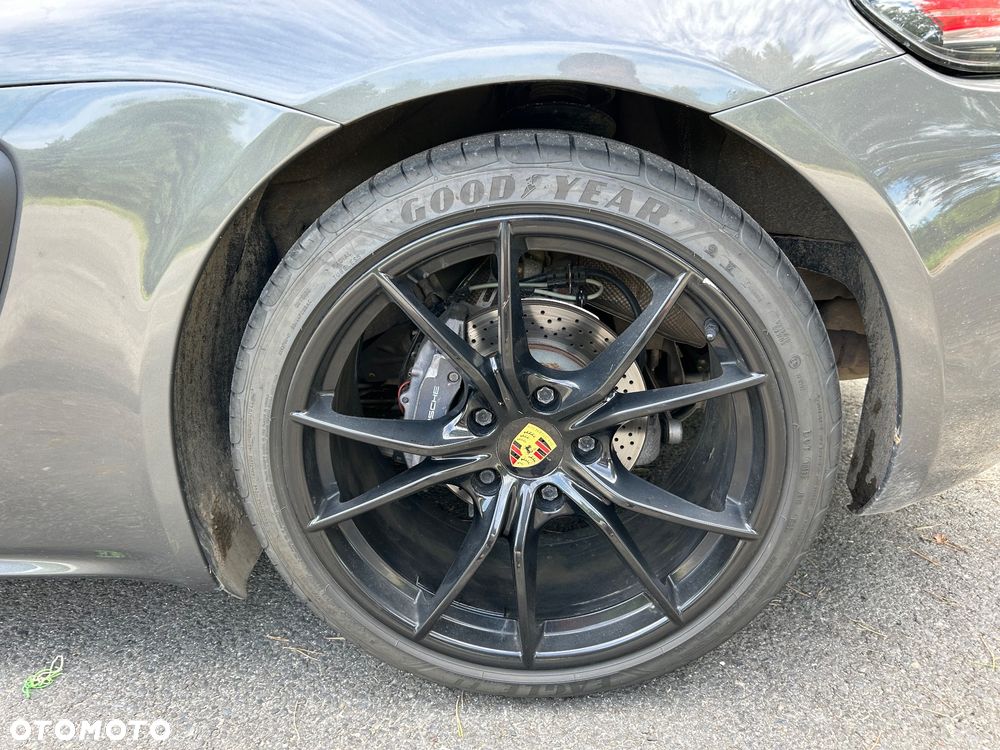 Porsche 718 Cayman T PDK - 18