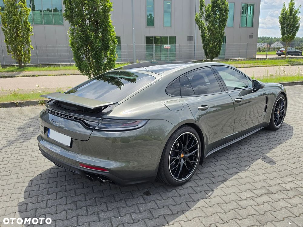 Porsche Panamera 4 Platinum Edition - 23
