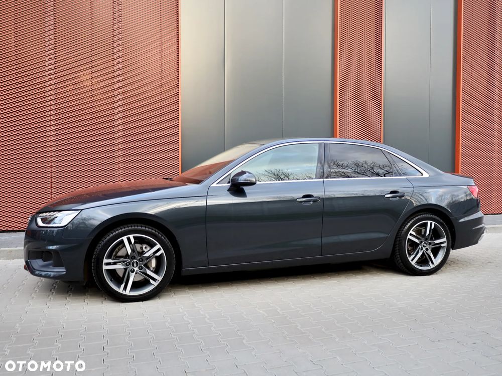 Audi A4 Limousine 40 TFSI S tronic - 4