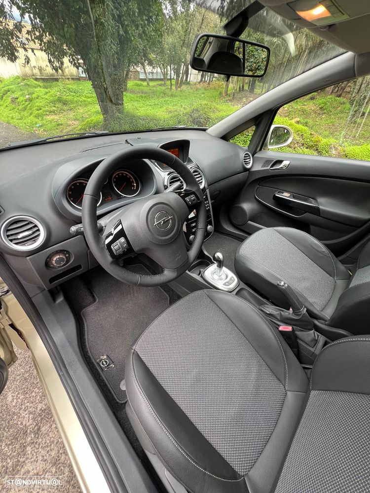 Opel Corsa 1.2 Cosmo Easytronic - 8