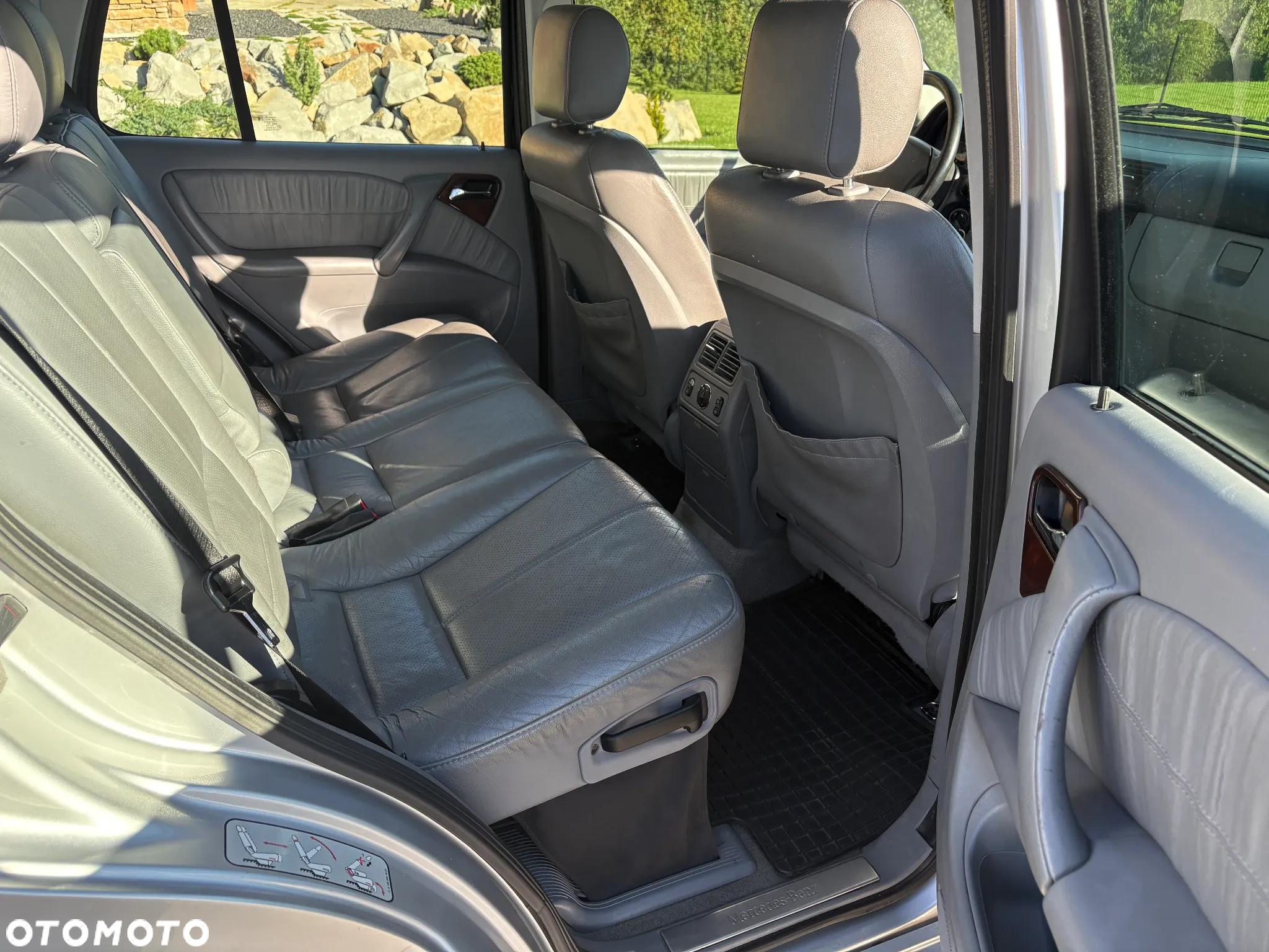 Mercedes-Benz ML - 29