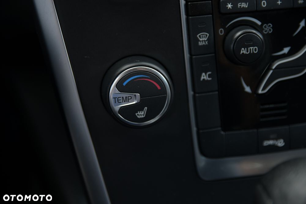 Volvo XC 60 - 36