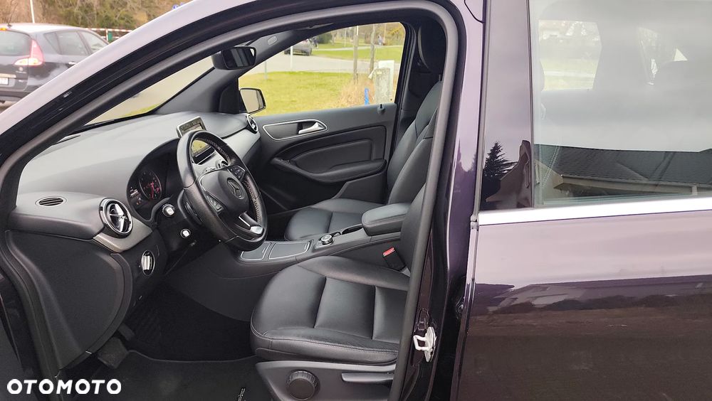 Mercedes-Benz Klasa B 200 d 7G-DCT UrbanStyle Edition - 3