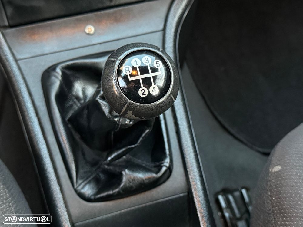 Opel Astra 1.4 Club - 25