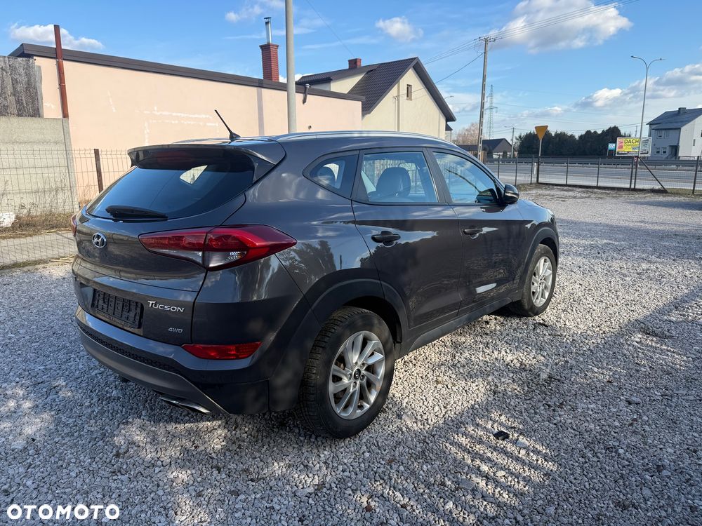 Hyundai Tucson 2.0 CRDi 4WD Automatik Style - 8