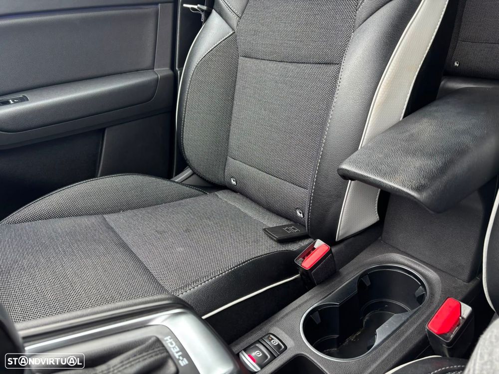 Renault Captur 1.6 E-Tech Plug-In Intens - 19