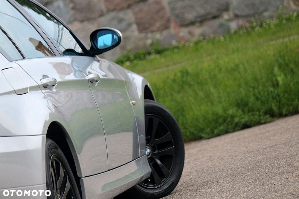 BMW Seria 3 318i Edition Exclusive - 26