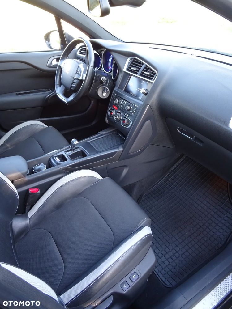 Citroën DS4 1.6 e-HDi SoChic MCP - 13
