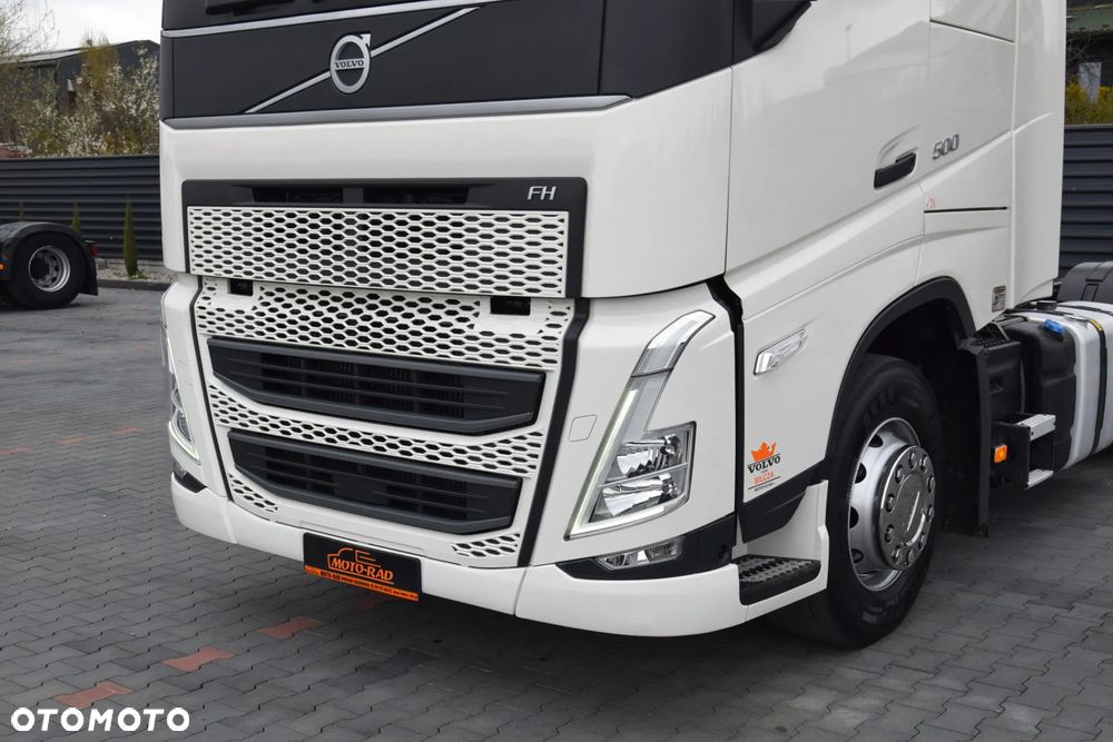 Volvo FH500 / EURO 6 / NOWY MODEL / KLIMATYZACJA POSTOJOWA / ACC / LEDY / 2 ZBIORNIKI / 2022 / NISKI PRZEBIEG / SERWISOWANY / SPROWADZONY - 9