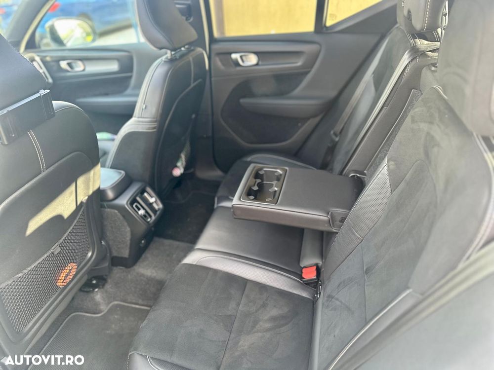 Volvo XC 40 D4 AWD R-Design - 12