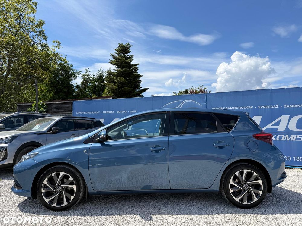 Toyota Auris 1.6 Premium Comfort - 9