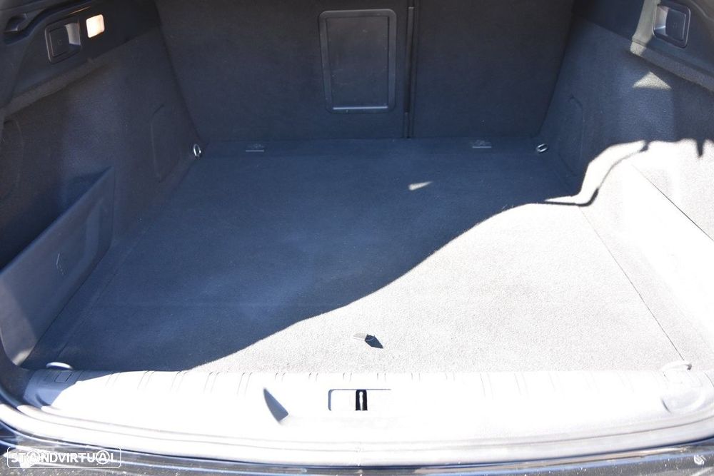 Peugeot 308 SW 1.5 BlueHDi GT EAT8 - 22