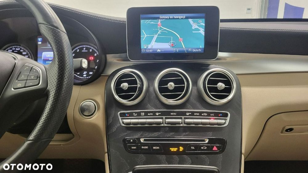 Mercedes-Benz GLC - 19