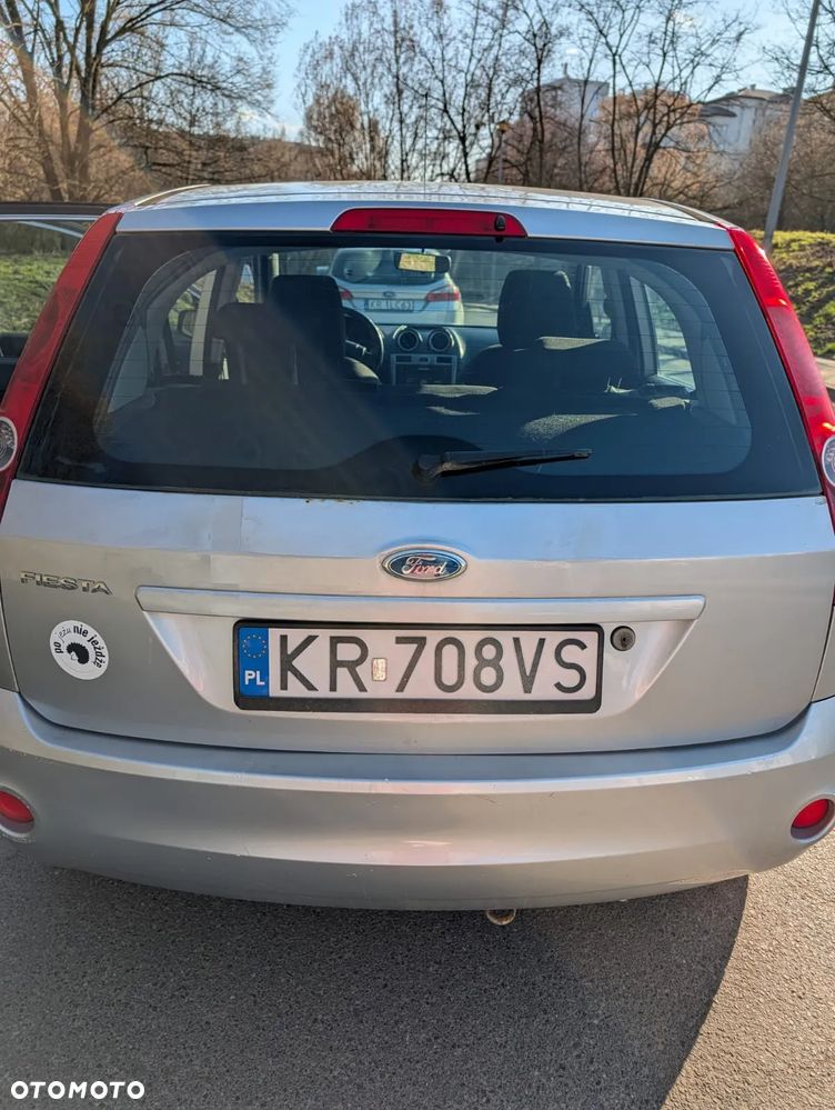 Ford Fiesta 1.4 Ghia - 12