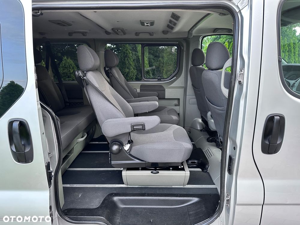 Opel Vivaro 2.5 CDTI L1H1 (Tecshift) Easytronic Life Cosmo - 19