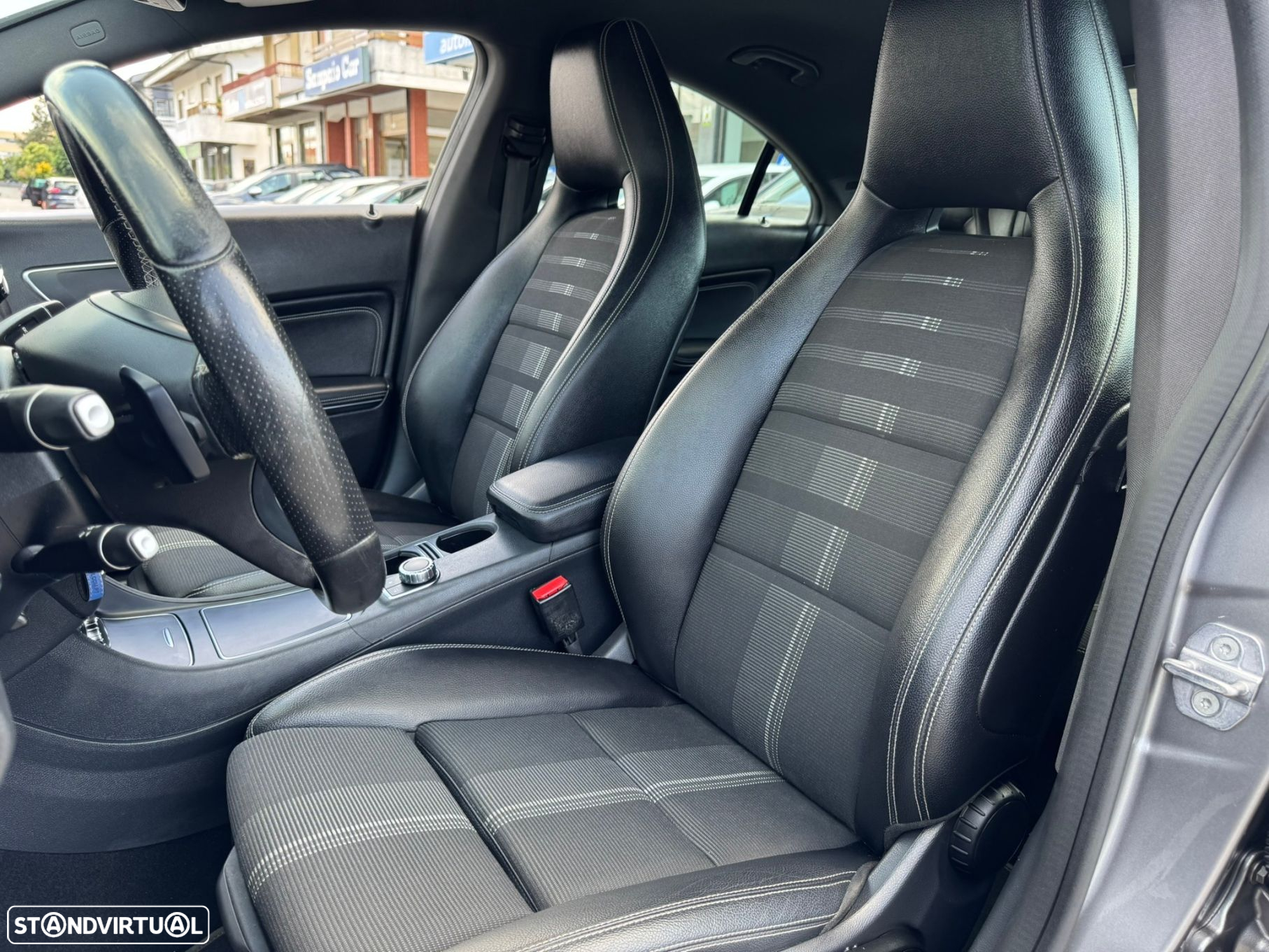 Mercedes-Benz CLA 180 d Urban Aut. - 10