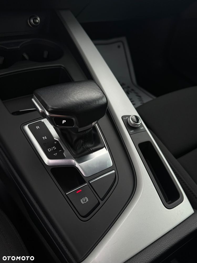 Audi A4 Avant 35 TDI S tronic - 27