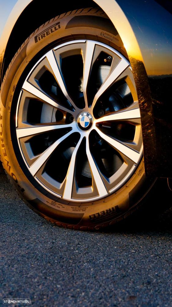 BMW 330 e Touring Aut. Sport Line - 37