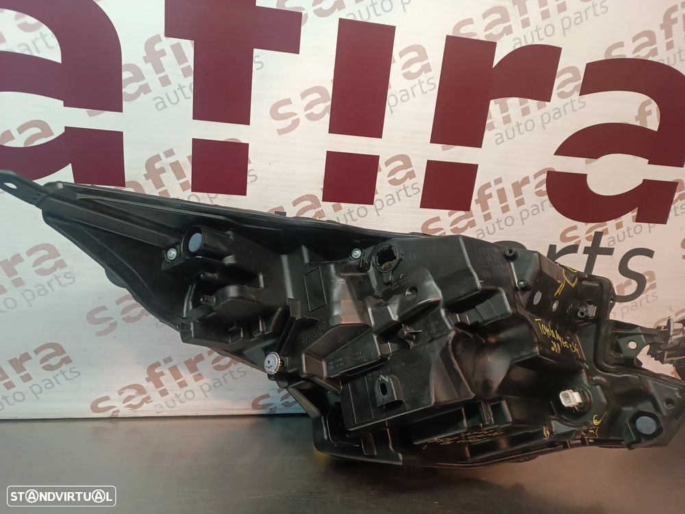 ÓTICA / FAROL TOYOTA AYGO X 2022-2025 - ESQUERDO 02A29318 (APOIOS PARTIDOS) - 10