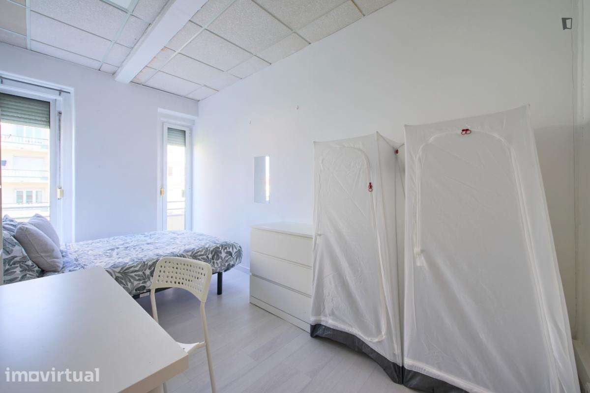 Quarto - localizado em Saldanha Lisbon - Grande imagem: 4/44