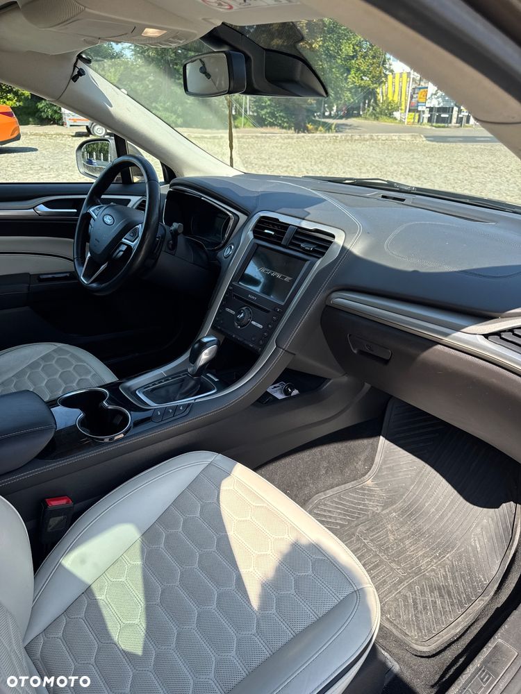 Ford Mondeo Vignale 2.0 TDCi PowerShift - 9