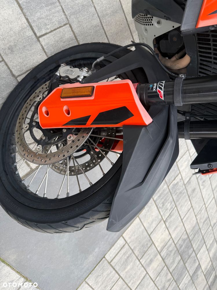 KTM Adventure - 8
