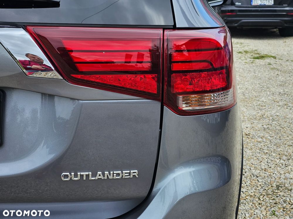 Mitsubishi Outlander 2.0 2WD Diamant - 16