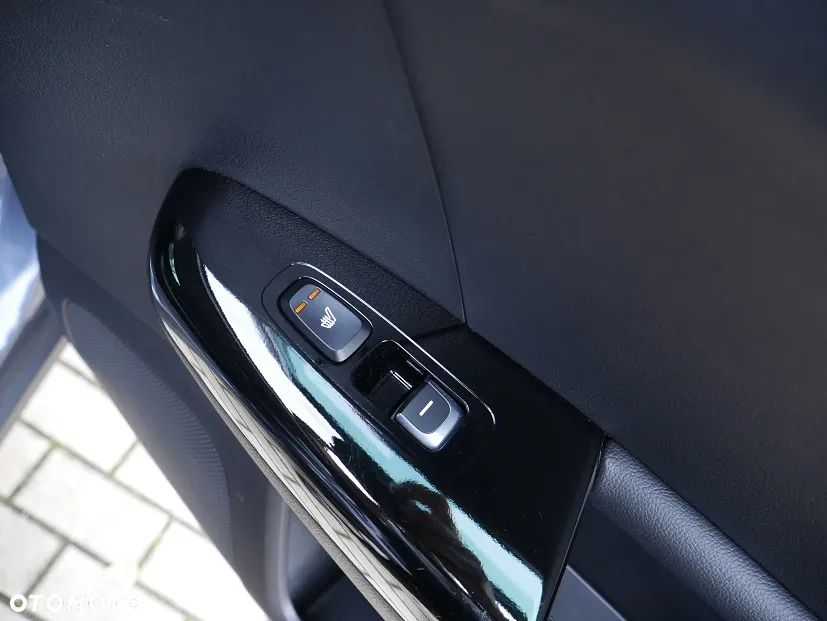 Kia Sportage 1.6 GDI 2WD Dream-Team Edition - 26