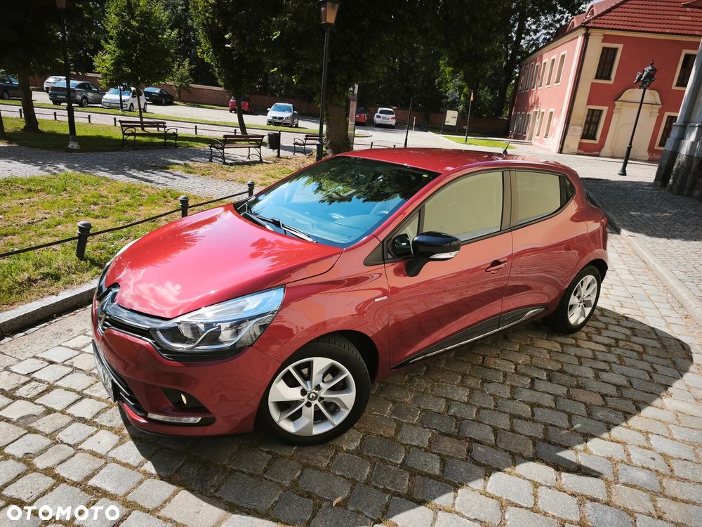 Renault Clio - 19