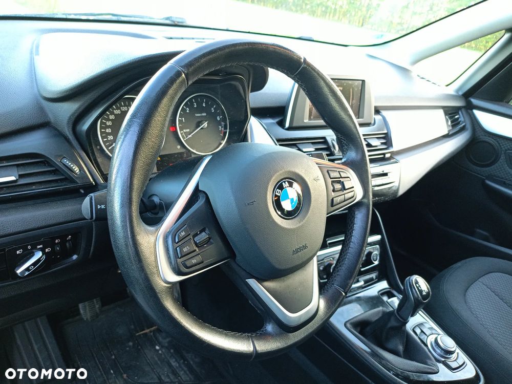 BMW Seria 2 218i Advantage - 32