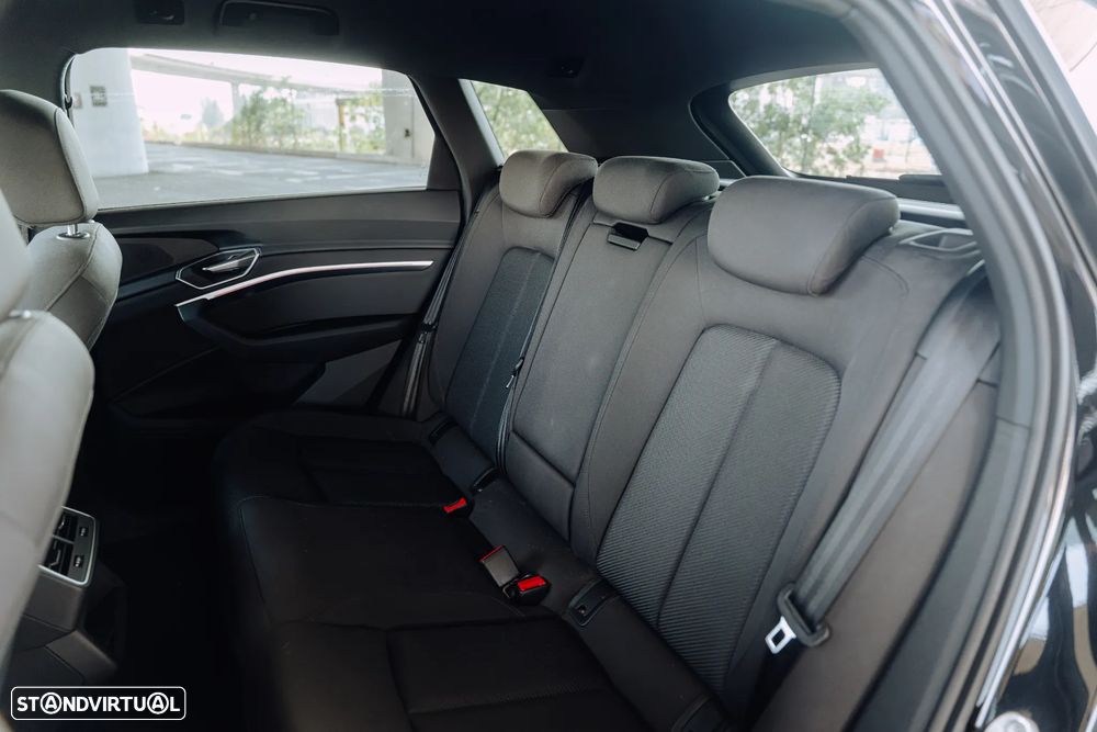 Audi e-tron 55 quattro S line - 43