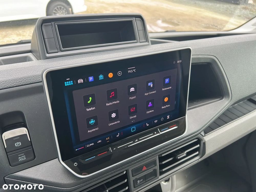 Volkswagen Crafter KONTENER+WINDA/AUTOMAT/35 Podwozie z pojedynczą kabiną 2,0 l 163 KM manual r. o.: 4490 mm - 23