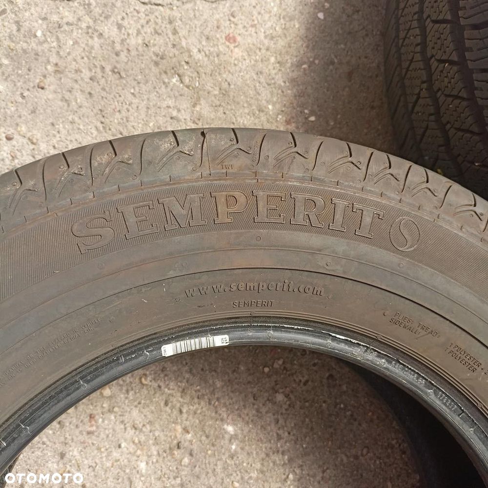 Opona 205/70/15C Semperit Van Life (E7379)