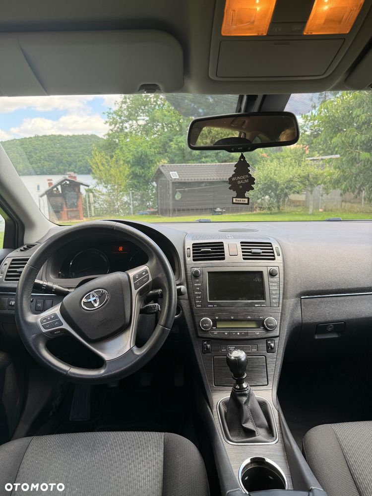 Toyota Avensis 2.2 D-4D Sol Plus NAVI - 11