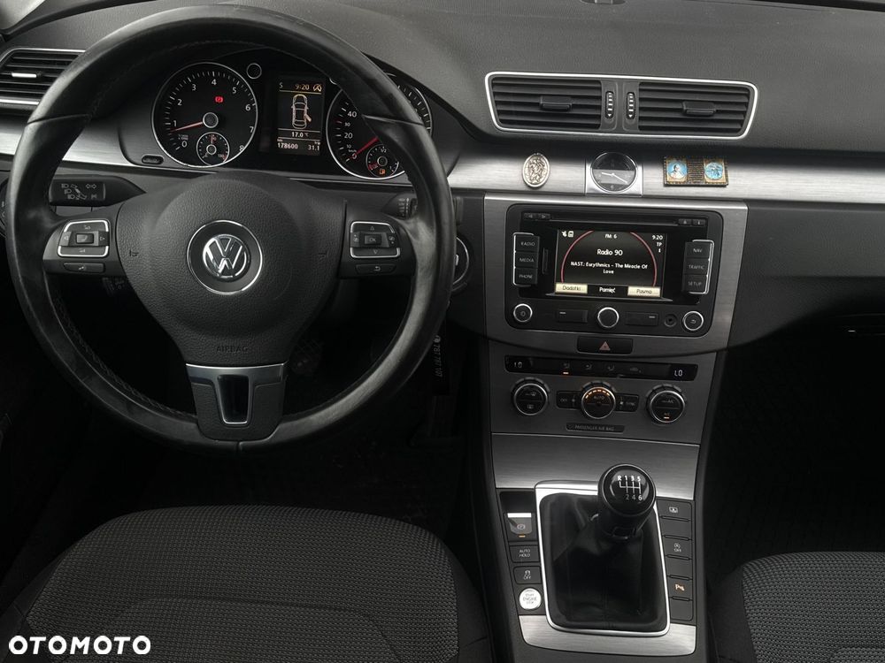 Volkswagen Passat 1.4 TSI BMT Comfortline - 13