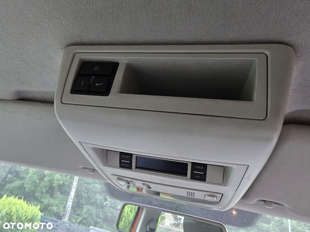 Volkswagen TRANSPORTER T5 LIFT - 13