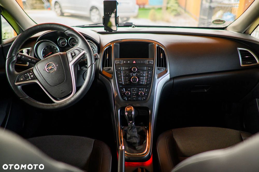 Opel Astra 1.6 SIDI Turbo ecoFLEX Start/Stop Innovation - 5