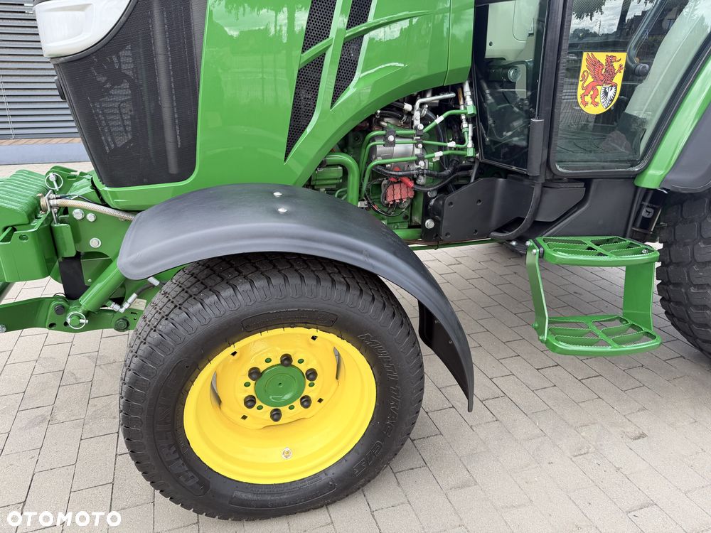 John Deere 4066R - 21