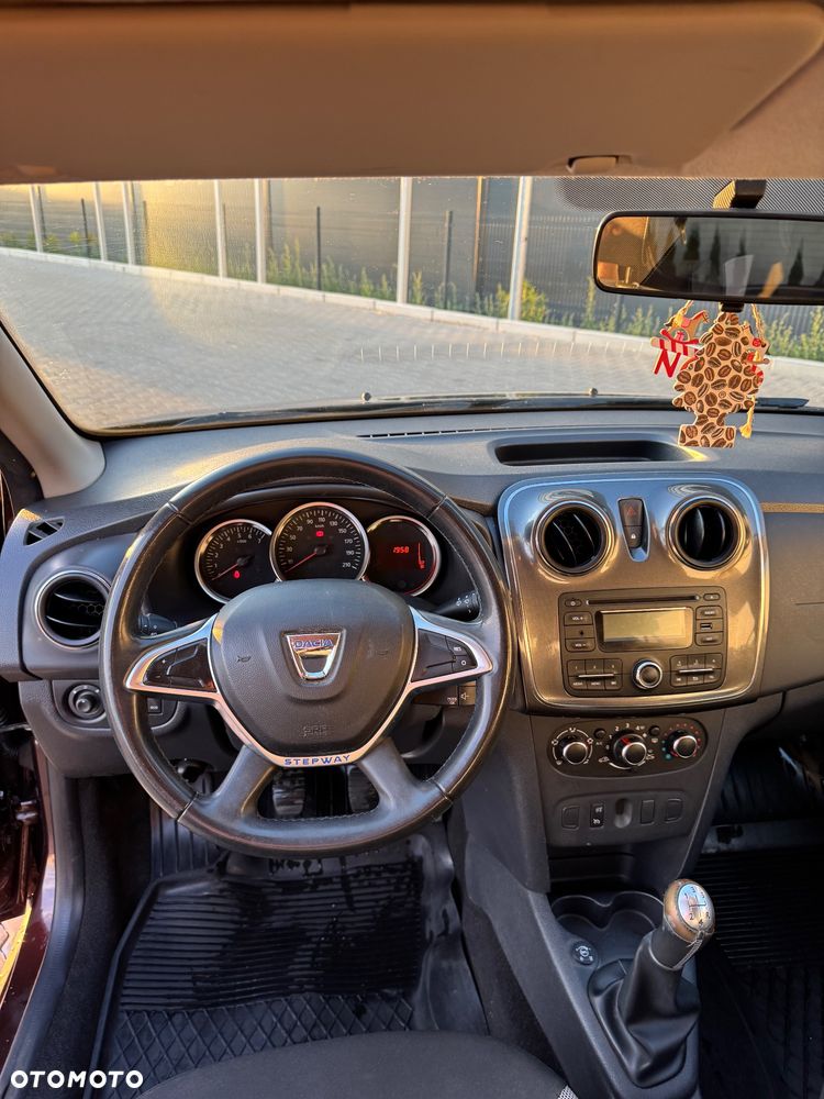 Dacia Sandero 0.9 TCe Laureate S&S - 17