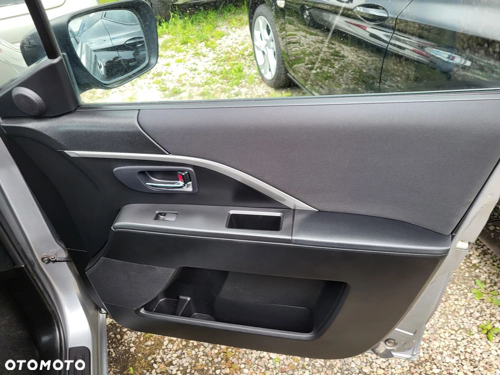 Mazda 5 2.0 MZR-DISI i-stop Sendo - 22