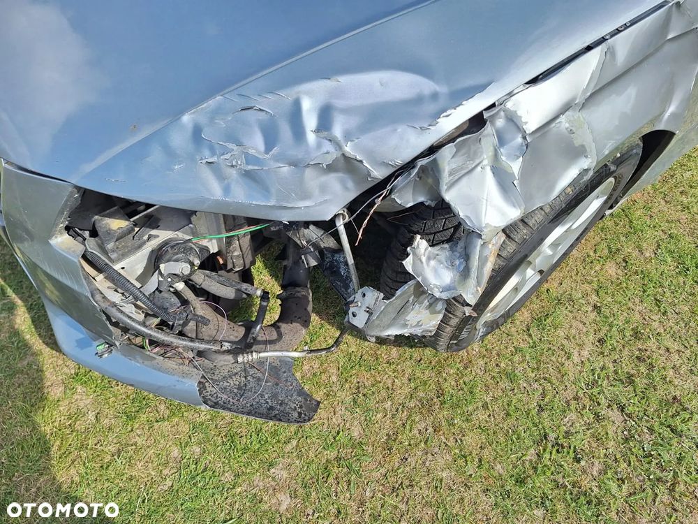 Audi A4 Avant 2.0 TDI DPF - 10